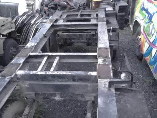 ขายถูกๆๆครับ ลูกพ่วง 2 คาน  ถอดเต้าปูนออกเหลือแต่โครง ครับ ล้อครบ 8 ล้อเอกสารพร้อมครับ