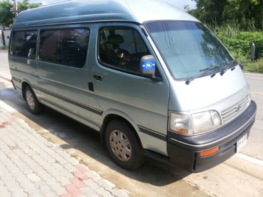 รถตู้ TOYOTA  (หลังคาสูง มือเดียว )สวยเดิมๆ