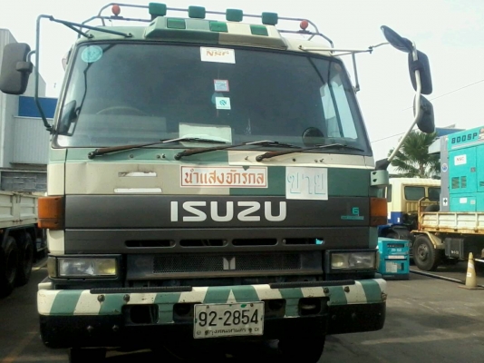 รถ 12 ล้อติดเครนพับ