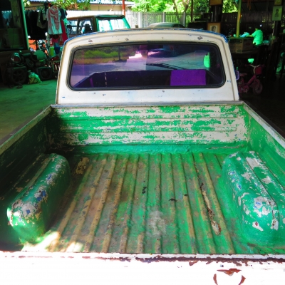 ขาย mazda 1000.    4 ขอ