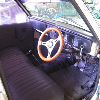 ขาย mazda 1000.    4 ขอ