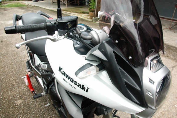 ขาย Kawasaki Versys 650 ABS ปี 2011 ทะเบียน Book service  เอกสารพร้อมโอน