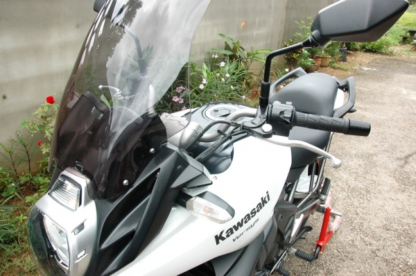ขาย Kawasaki Versys 650 ABS ปี 2011 ทะเบียน Book service  เอกสารพร้อมโอน