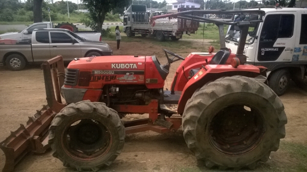 คูโบต้า M 5000 พร้อมใบมีดหน้า และ หางพรวน มือสองถูกม๊าก มาก ราคา 300,000