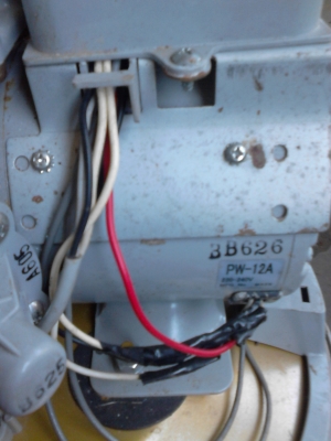 ขายปั๊มน้ำ 1 ตัว เสียบปลั๊กใช้ได้เลย  TEL.081-427-3941