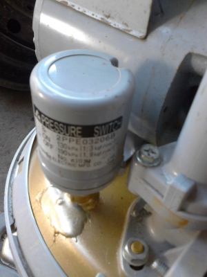 ขายปั๊มน้ำ 1 ตัว เสียบปลั๊กใช้ได้เลย  TEL.081-427-3941