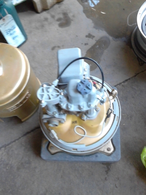 ขายปั๊มน้ำ 1 ตัว เสียบปลั๊กใช้ได้เลย  TEL.081-427-3941