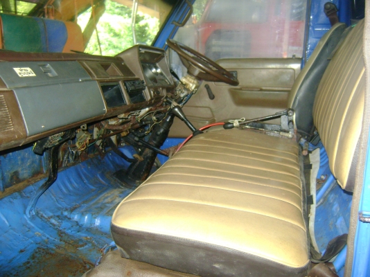 ขายรถดั้ม5คิวติดเครน3ตันราคา500000