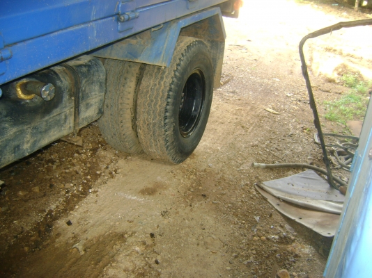 ขายรถดั้ม5คิวติดเครน3ตันราคา500000