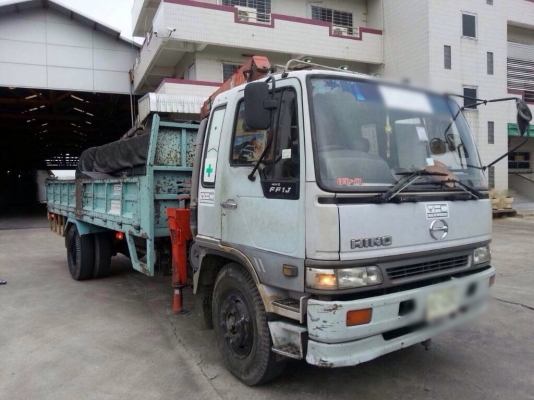 ขายรถบรรทุกหกล้อ HIN FF1J เครื่อง 210 แรง ปี 40 ยาง 9.00 กระบะยาว 7.20 เมตร (ไม่ให้เครน) ขายรถบรรทุกหกล้อ HIN FF1J เครื่อง 210 แรง ปี 40 ยาง 9.00 กระบะยาว 7.20 เมตร (ไม่ให้เครน)