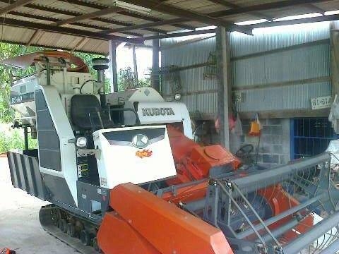 ***ขายแล้วครับขอบคุณ Truck2hand ขายรถเกี่ยวข้าวแบบรองกระสอบ+เทเลอร์ KUBOTA DC60 Plus ปี54 โฉมตัวสุดท้าย ใช้งาน 1,5xx ชม. เครื่องดี ปั้มดี แน่น แรงดี ทำงานดีเร็ว คล่องตัว ช่วงล่าง80-90\% บอดี้สวยเดิม บาง สีสันสวย พร้อมทำงานสุดๆ ขายพร้อมเทเลอร์ สภาพดี พื้นดี ***ขายแล้วครับขอบคุณ Truck2hand ขายรถเกี่ยวข้าวแบบรองกระสอบ+เทเลอร์ KUBOTA DC60 Plus ปี54 โฉมตัวสุดท้าย ใช้งาน 1,5xx ชม. เครื่องดี ปั้มดี แน่น แรงดี ทำงานดีเร็ว คล่องตัว ช่วงล่าง80-90\% บอดี้สวยเดิม บาง สีสันสวย พร้อมทำงานสุดๆ ขายพร้อมเทเลอร์ สภาพดี พื้นดี