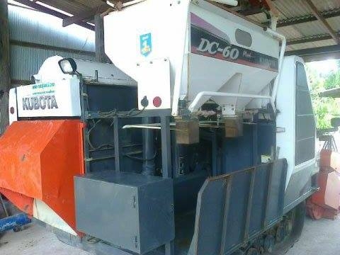 ***ขายแล้วครับขอบคุณ Truck2hand ขายรถเกี่ยวข้าวแบบรองกระสอบ+เทเลอร์ KUBOTA DC60 Plus ปี54 โฉมตัวสุดท้าย ใช้งาน 1,5xx ชม. เครื่องดี ปั้มดี แน่น แรงดี ทำงานดีเร็ว คล่องตัว ช่วงล่าง80-90\% บอดี้สวยเดิม บาง สีสันสวย พร้อมทำงานสุดๆ ขายพร้อมเทเลอร์ สภาพดี พื้นดี ***ขายแล้วครับขอบคุณ Truck2hand ขายรถเกี่ยวข้าวแบบรองกระสอบ+เทเลอร์ KUBOTA DC60 Plus ปี54 โฉมตัวสุดท้าย ใช้งาน 1,5xx ชม. เครื่องดี ปั้มดี แน่น แรงดี ทำงานดีเร็ว คล่องตัว ช่วงล่าง80-90\% บอดี้สวยเดิม บาง สีสันสวย พร้อมทำงานสุดๆ ขายพร้อมเทเลอร์ สภาพดี พื้นดี