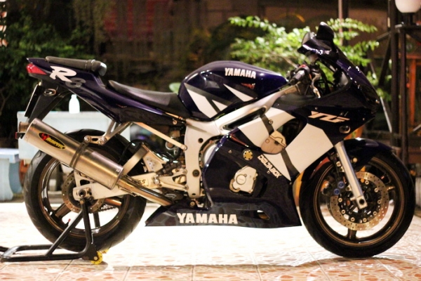 <เอิร์ท พิดโลก>ขาย Yamaha R6 ปี2002 ทะเบียนพร้อมโอน
