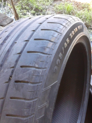 225/45R18 CHAMPIRO HPY มี 2 เส้น TEL.081-427-3941