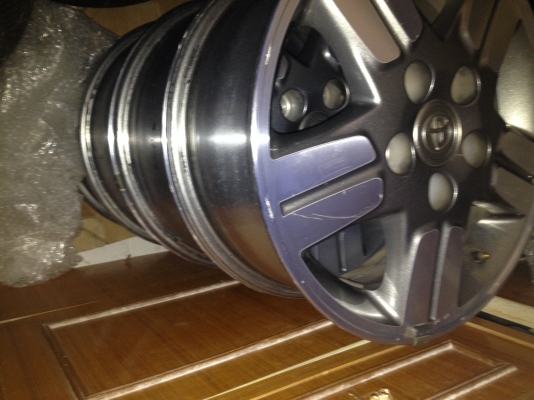 ขายล้อแม็กเดิม vigo ขอบ 15