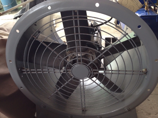 ขายพัดลมดูดอากาศ Kruger มอเตอร์ Siemens 1.5 HP. 380 V สภาพสวย วิ่งนิ่ม ลมแรง พร้อมใช้งาน