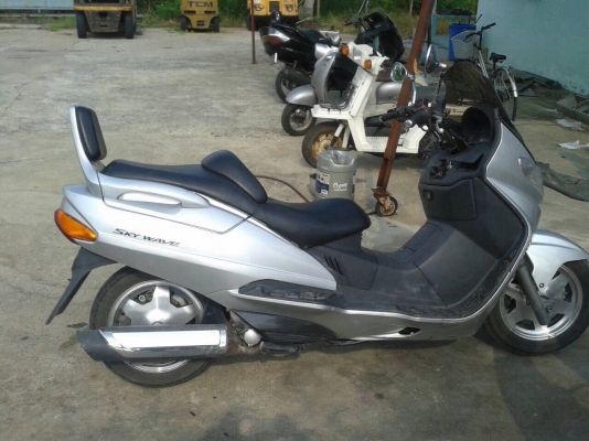 Suzuki skywvae400cc
