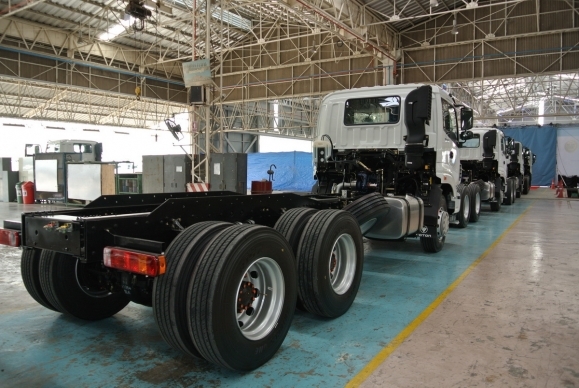 FOTON รถบรรทุก 6 ล้อ(6.5ตัน) และ 4 ล้อ(4.3 ตัน) เริ่มต้นที 650,000 บาท ประกอบในไทย FOTON รถบรรทุก 6 ล้อ(6.5ตัน) และ 4 ล้อ(4.3 ตัน) เริ่มต้นที 650,000 บาท ประกอบในไทย