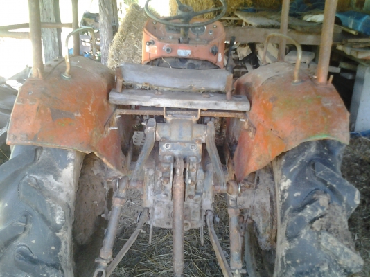 ขายตามสภาพรถไถ22แรงเครื่องไม่ติด ขายตามสภาพรถไถ22แรงเครื่องไม่ติด