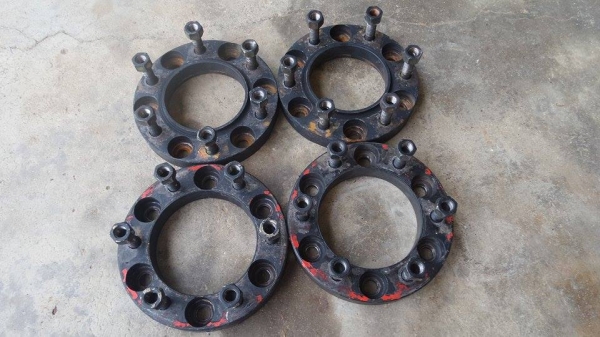 ขายอแดปเตอร์ 6 ออก 6 หนา 1 นิ้ว 4 อัน  ราคา >>2,000 บาท<<