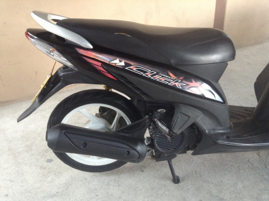 ขาย!!! ฮอนด้าคลิ๊ก รุ่นท็อปล้อแม็ก ปี51 รถเครื่องดีคับ ขับขี่ดี ทะเบียนครบ