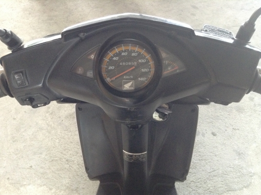 ขาย!!! ฮอนด้าคลิ๊ก รุ่นท็อปล้อแม็ก ปี51 รถเครื่องดีคับ ขับขี่ดี ทะเบียนครบ