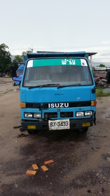 ขายรถหกล้อดั๊มสภาพพอใช 150,000 บาทไม่มีเล่ม