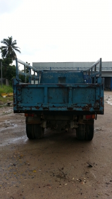 ขายรถหกล้อดั๊มสภาพพอใช 150,000 บาทไม่มีเล่ม