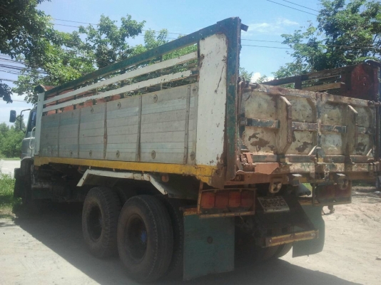 ฮีโน่  227  สิบล้อ  2  เพลาดั๊ม