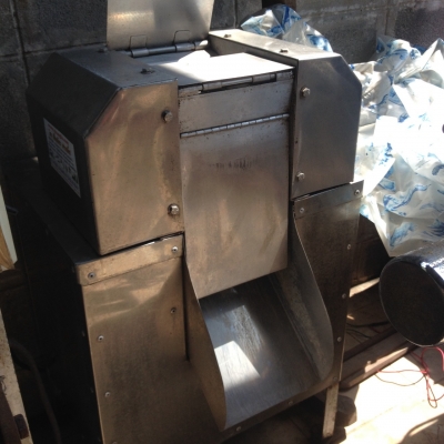 เครื่องคั้น เครื่องขูด เครื่องกะเทาะ แสตนเลจ มือ2 เครื่องคั้น เครื่องขูด เครื่องกะเทาะ แสตนเลจ มือ2