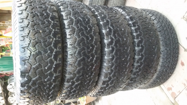 ขายยาง  BF265 70 16 ปี09ชุดละ7500