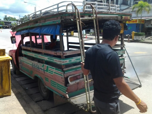 ขายสองแถวไม้เล็ก ดัสสัน ช้างเหยียบ รถโบราณ ขายสองแถวไม้เล็ก ดัสสัน ช้างเหยียบ รถโบราณ