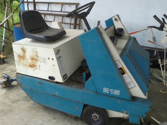 รถกวาดพื้น ดูดฝุ่น