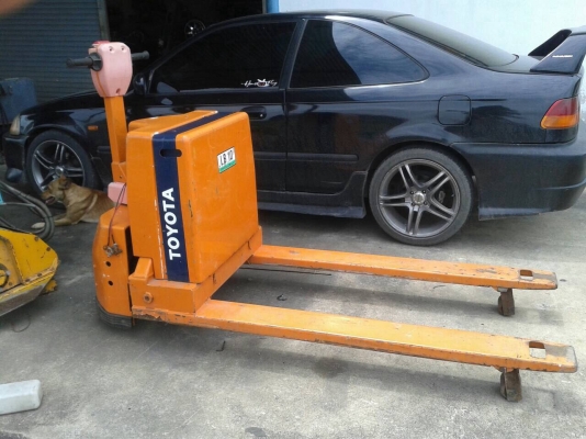 โฟร์คลิฟท์มือ โฟร์คลิฟท์มือ