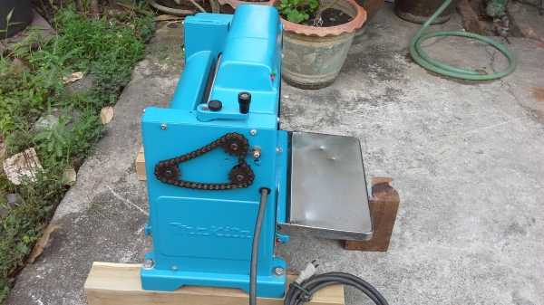 เครื่องรีดไม้ครับ model:2012 (ฝากรูปให้พี่จ่าดูครับ)