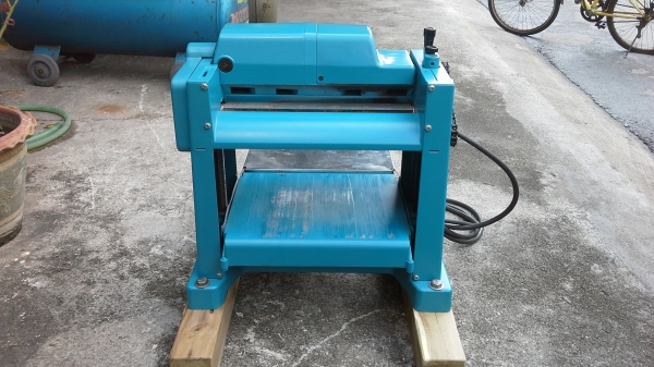 เครื่องรีดไม้ครับ model:2012 (ฝากรูปให้พี่จ่าดูครับ)