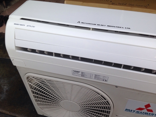 **** ขายแอร์ Mitsubishi 13000 BTU สภาพสวย ****