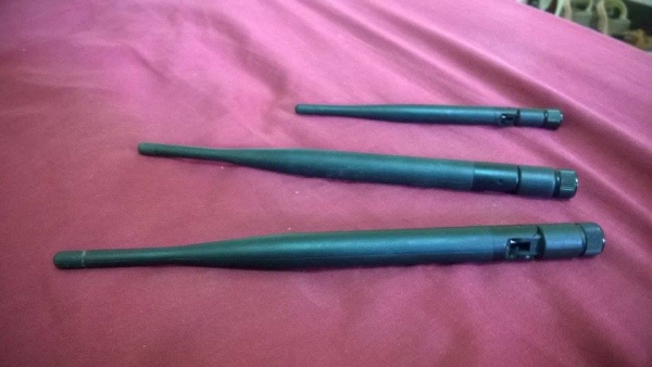 ขาย เสาร์ wifi 3 อัน 120 บาท คับ 0883745640