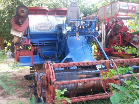 ขายรถเกี่ยวข้าว ไทยเส็งยนต์ มดตะนอย ตัวเดิน12เอวสวิง ปั๊มใหม่ไดกิ้น23 เครื่อง ฮีโน่ HO7D TURBO สภาพพร้อมใช้งาน สนใจโทร 090-8588220คุณนะ ID:narong498 หรือ www.truck.in.th/498