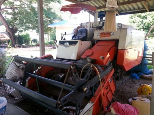ขายรถเกี่ยวข้าว KUBOTA DC68 สภาพพร้อมใช้งาน ปี53 (จ่าย2งวดได้) ใช้งานน้อย1,012ชม. สภาพพร้อมใช้งาน สนใจโทร 090-8588220คุณนะ ID:narong498 หรือ www.truck.in.th/498