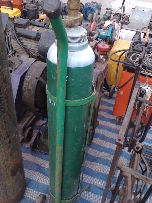 ถังออกซิเจนพร้อมล้อเข็น