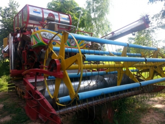 ขายรถเกี่ยวข้าว เกษตรพัฒนา ไอ้หนุ่มไวไฟ ปี50 เครื่อง6HH1 TURBO ตัวเดิน12 ปั้ม22 อุ้ม2.5ตัน สนใจโทร 090-8588220คุณนะ ID:narong498 หรือ www.truck.in.th/498