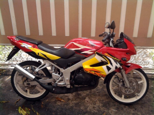 ขออนุญาติขาย HONDA LS 125T เครื่องดีมาก โอนให้ฟรีครับ ขออนุญาติขาย HONDA LS 125T เครื่องดีมาก โอนให้ฟรีครับ