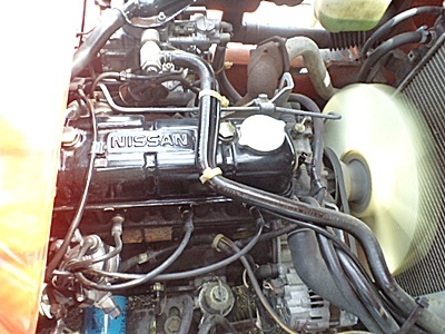 ขายรถยกนิสสัน 1.5 ตัน (รุ่นใหม่-มีหลังคา)  เครื่องเบนซิน เกียร์ออโต้  กระบอกคู่   เสาสูง 3 เมตร ยางตันใหม่ พวงมาลัยเพาเว่อร์  สีเดิมจากนอก นำเข้าจากญี่ปุ่น ใช้งานได้ทันที ราคา170000