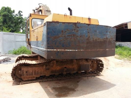 รถแบคโฮ KOMATSU  PC 200 - 1   สนใจติดต่อ 081 - 6079515