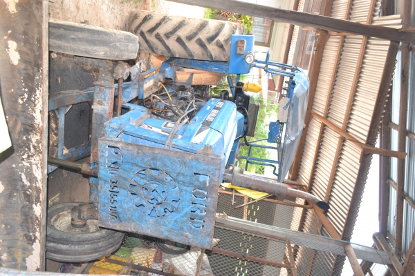 ขายรถไถ Ford 6600 t5
