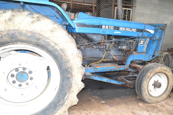 ขายรถไถ Ford 6600 t5