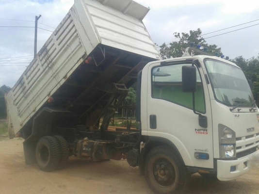 รถอีซูซุ 6 ล้อดั้ม NPR  150 แรงม้า. ปี 51  สนใจติดต่อ 081 - 6079515