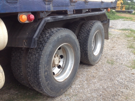 ขายดั๊ม10ล้อ