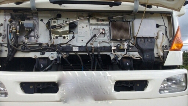 รถฮีโน่ 10 ล้อดั้ม 380 แรงม้า. ปี 53  ( ขายแม่ , ลูก )   สนใจติดต่อ 081 - 6079515